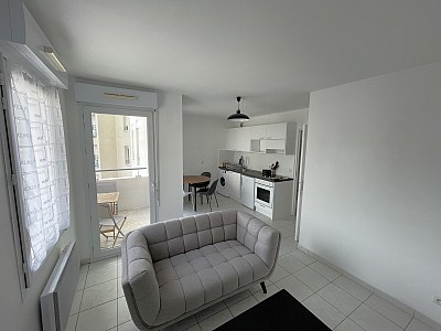 APPARTEMENT T2 A LOUER - LYON 3EME ARRONDISSEMENT - 34.63 m2 - 818€ charges comprises par mois