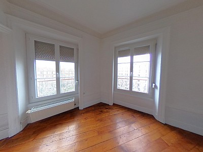 APPARTEMENT T2 A LOUER - LYON 3EME ARRONDISSEMENT - 56.84 m2 - 786�&euro; charges comprises par mois