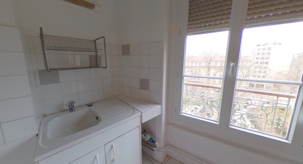 APPARTEMENT T2 A LOUER - LYON 3EME ARRONDISSEMENT - 56.84 m2 - 786�&euro; charges comprises par mois