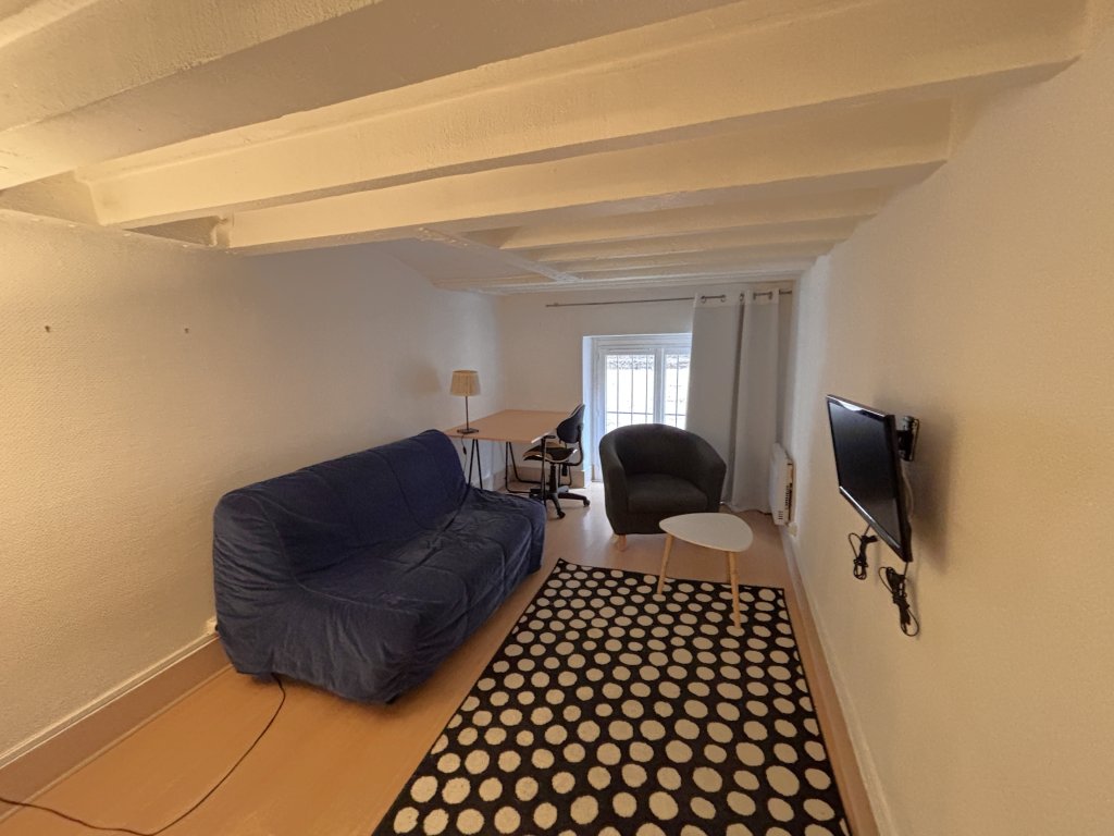 APPARTEMENT T2 A LOUER - LYON 3EME ARRONDISSEMENT - 26.15 m2 - 615 &euro; charges comprises par mois