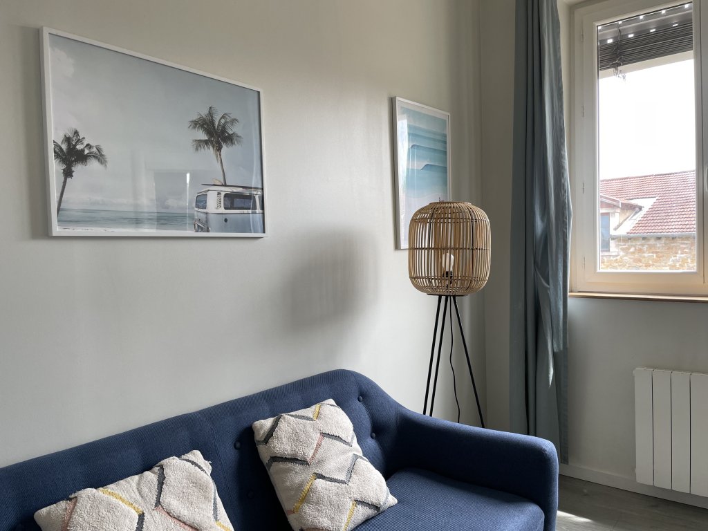 APPARTEMENT T2 A LOUER - LYON 4EME ARRONDISSEMENT m�tro croix rousse - 32.23 m2 - 815�&euro; charges comprises par mois