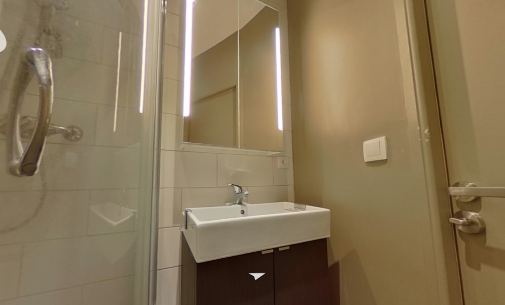 APPARTEMENT T2 A LOUER - LYON 4EME ARRONDISSEMENT m�tro croix rousse - 32.23 m2 - 815�&euro; charges comprises par mois