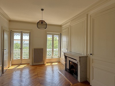 APPARTEMENT T2 A LOUER - LYON 6EME ARRONDISSEMENT - 56.85 m2 - 1240€ charges comprises par mois