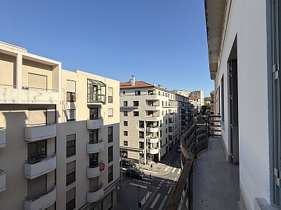APPARTEMENT T2 A LOUER - LYON 6EME ARRONDISSEMENT - 47 m2 - 731€ charges comprises par mois