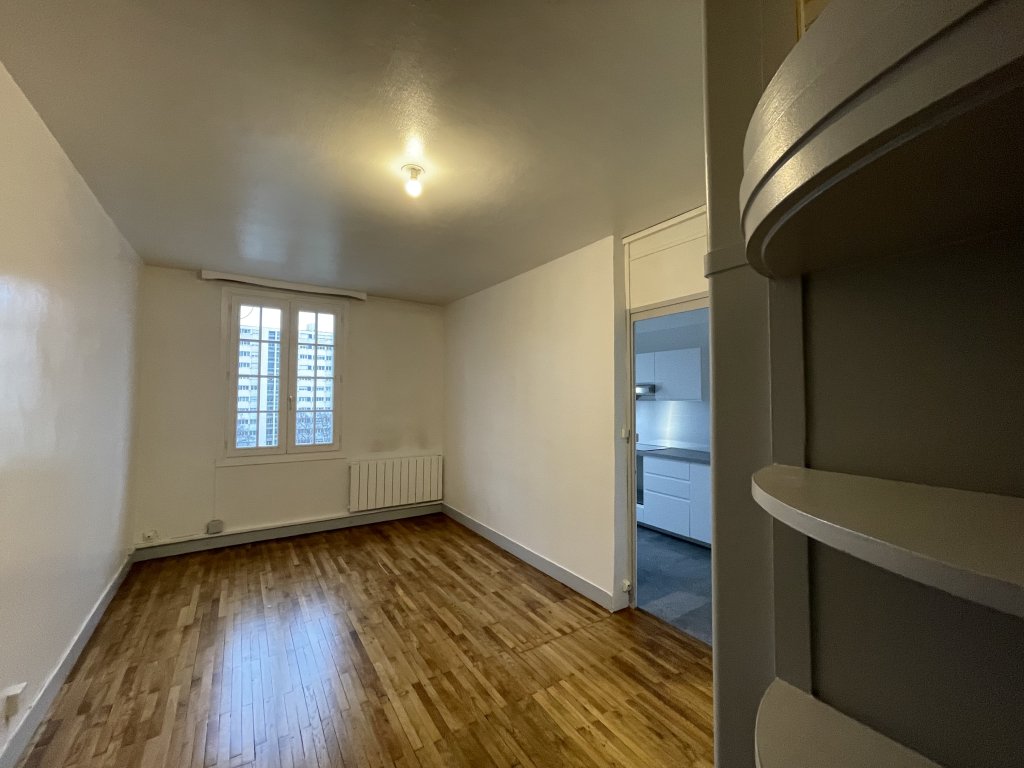 APPARTEMENT T2 A LOUER - LYON 6EME ARRONDISSEMENT - 44.69 m2 - 805 € charges comprises par mois