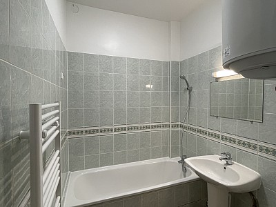 APPARTEMENT T2 A LOUER - LYON 6EME ARRONDISSEMENT - 44.69 m2 - 805 € charges comprises par mois