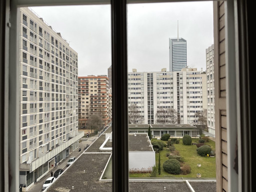 APPARTEMENT T2 A LOUER - LYON 6EME ARRONDISSEMENT - 44.69 m2 - 805 € charges comprises par mois