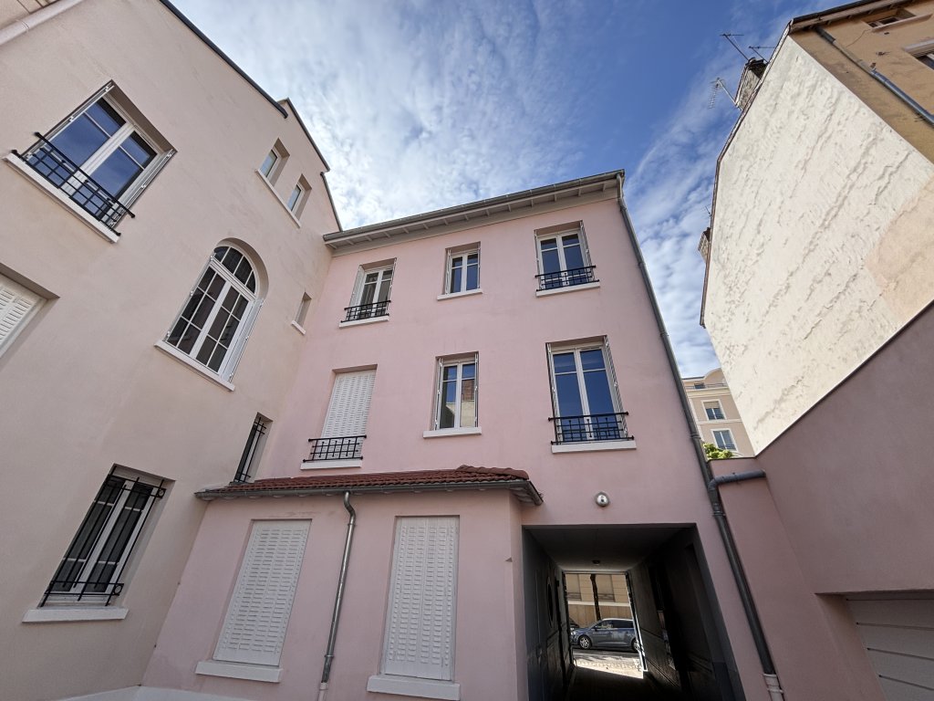 APPARTEMENT T2 A LOUER - LYON 6EME ARRONDISSEMENT - 35.9 m2 - 710�&euro; charges comprises par mois