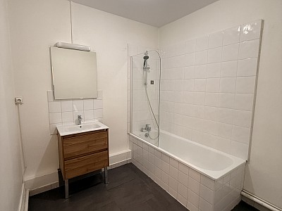 APPARTEMENT T2 A LOUER - LYON 6EME ARRONDISSEMENT - 67.22 m2 - 1�145�&euro; charges comprises par mois