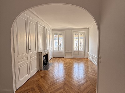 APPARTEMENT T2 A LOUER - LYON 6EME ARRONDISSEMENT - 66.8 m2 - 1�249�&euro; charges comprises par mois