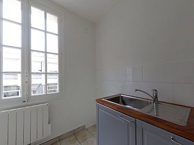 APPARTEMENT T2 A LOUER - LYON 6EME ARRONDISSEMENT - 44.12 m2 - 835 &euro; charges comprises par mois