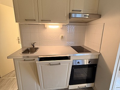 APPARTEMENT T2 A LOUER - LYON 7EME ARRONDISSEMENT - 36.63 m2 - 851�&euro; charges comprises par mois