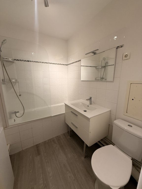 APPARTEMENT T2 A LOUER - LYON 7EME ARRONDISSEMENT - 36.63 m2 - 851�&euro; charges comprises par mois