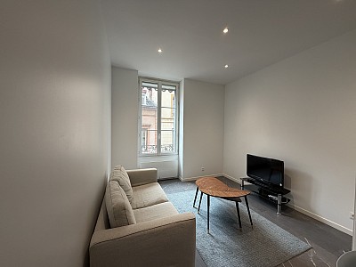 APPARTEMENT T2 A LOUER - LYON 7EME ARRONDISSEMENT - 38.89 m2 - 898�&euro; charges comprises par mois