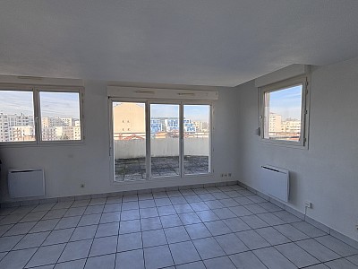 APPARTEMENT T2 A LOUER - LYON 8EME ARRONDISSEMENT - 43.23 m2 - 845�&euro; charges comprises par mois
