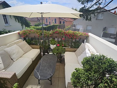 APPARTEMENT T2 A LOUER - NEUVILLE SUR SAONE - 43.38 m2 - 1�085�&euro; charges comprises par mois