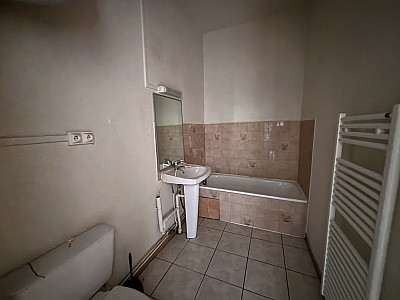 APPARTEMENT T2 A LOUER - VILLEURBANNE - 40 m2 - 680€ charges comprises par mois