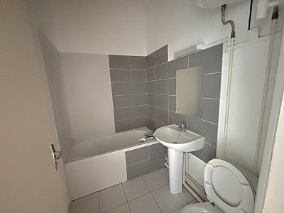 APPARTEMENT T2 A LOUER - VILLEURBANNE - 40 m2 - 680€ charges comprises par mois