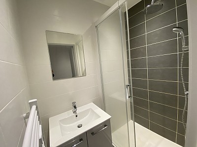 APPARTEMENT T2 A LOUER - VILLEURBANNE - 43.99 m2 - 745€ charges comprises par mois