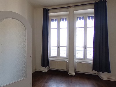 APPARTEMENT T2 A LOUER - VILLEURBANNE Tolstoi-Nord - 43 m2 - 595€ charges comprises par mois