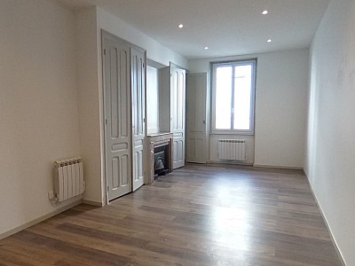 APPARTEMENT T2 A LOUER - VILLEURBANNE - 47.25 m2 - 559 € charges comprises par mois