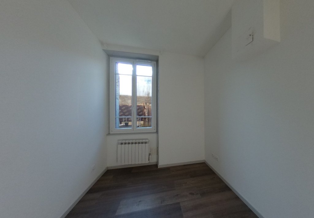 APPARTEMENT T2 A LOUER - VILLEURBANNE - 47.25 m2 - 559 &euro; charges comprises par mois