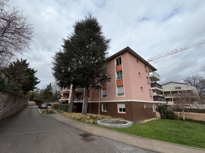 APPARTEMENT T2 A VENDRE - CRAPONNE - 31.59 m2 - 145�000�&euro;