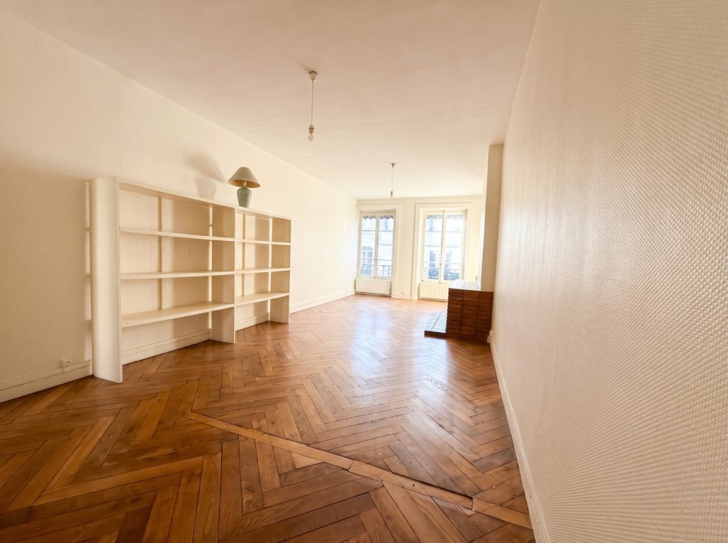 APPARTEMENT T2 A VENDRE - LYON 6EME ARRONDISSEMENT - 67.75 m2 - 309 000 &euro;