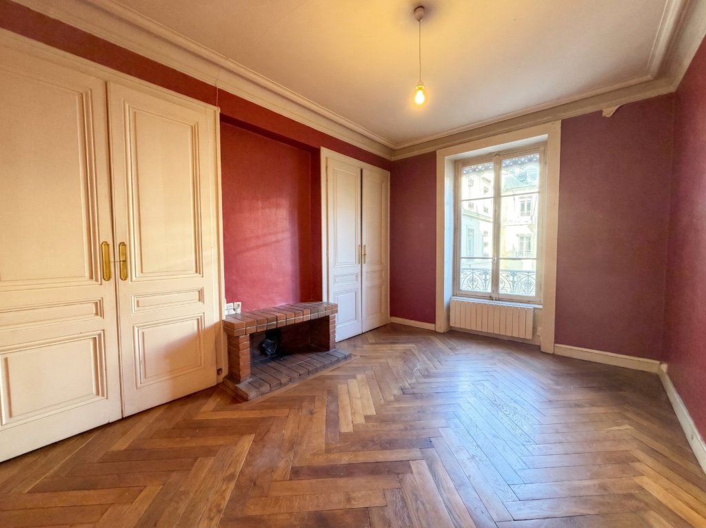 APPARTEMENT T2 A VENDRE - LYON 6EME ARRONDISSEMENT - 67.75 m2 - 309 000 &euro;
