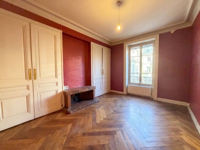 APPARTEMENT T2 A VENDRE - LYON 6EME ARRONDISSEMENT - 67.75 m2 - 309 000 €