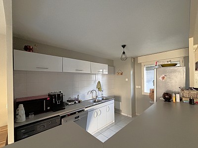 APPARTEMENT T3 A LOUER - FONTAINES ST MARTIN - 70 m2 - 986€ charges comprises par mois