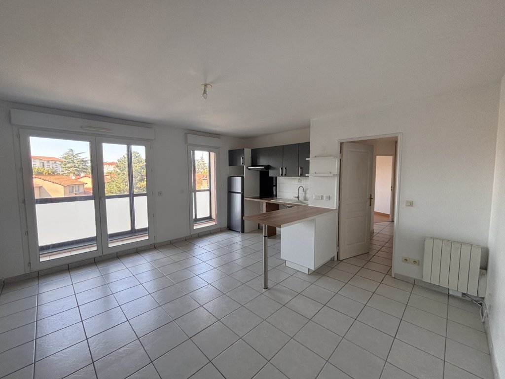 APPARTEMENT T3 A LOUER - FRANCHEVILLE - 54.58 m2 - 880 &euro; charges comprises par mois
