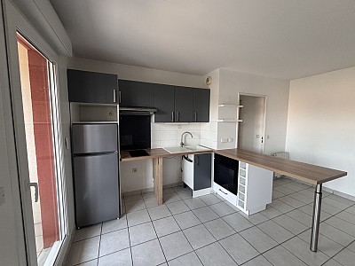 APPARTEMENT T3 A LOUER - FRANCHEVILLE - 54.58 m2 - 880 € charges comprises par mois