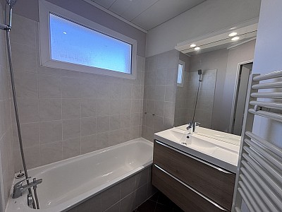 APPARTEMENT T3 A LOUER - FRANCHEVILLE - 54.58 m2 - 880 € charges comprises par mois