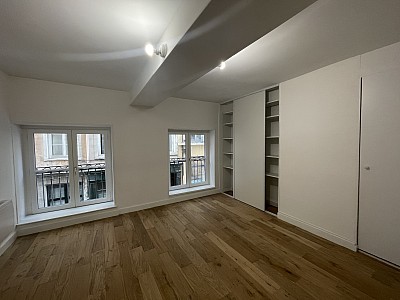 APPARTEMENT T3 A LOUER - LYON 1ER ARRONDISSEMENT - 67.12 m2 - 1085€ charges comprises par mois