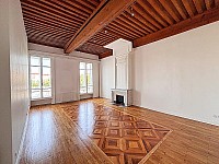 APPARTEMENT T3 A LOUER - LYON 1ER ARRONDISSEMENT - 77.36 m2 - 1 130 € charges comprises par mois