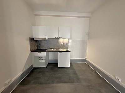 APPARTEMENT T3 A LOUER - LYON 2EME ARRONDISSEMENT - 91.65 m2 - 1357€ charges comprises par mois