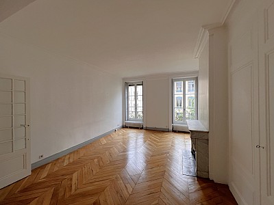 APPARTEMENT T3 A LOUER - LYON 2EME ARRONDISSEMENT - 76.6 m2 - 1370€ charges comprises par mois