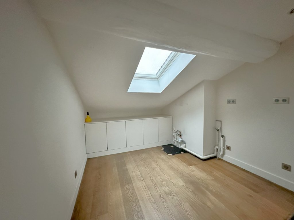 APPARTEMENT T3 A LOUER - LYON 2EME ARRONDISSEMENT - 107.09 m2 - 1�990�&euro; charges comprises par mois