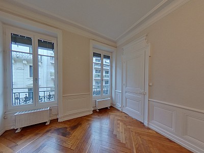 APPARTEMENT T3 A LOUER - LYON 2EME ARRONDISSEMENT - 92.23 m2 - 1�360�&euro; charges comprises par mois
