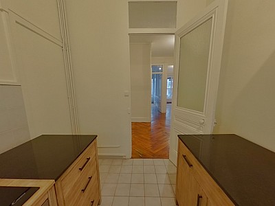 APPARTEMENT T3 A LOUER - LYON 2EME ARRONDISSEMENT - 92.23 m2 - 1�360�&euro; charges comprises par mois