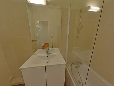 APPARTEMENT T3 A LOUER - LYON 2EME ARRONDISSEMENT - 92.23 m2 - 1�360�&euro; charges comprises par mois