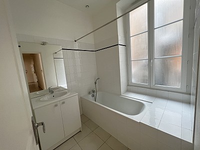 APPARTEMENT T3 A LOUER - LYON 3EME ARRONDISSEMENT - 58.89 m2 - 934€ charges comprises par mois