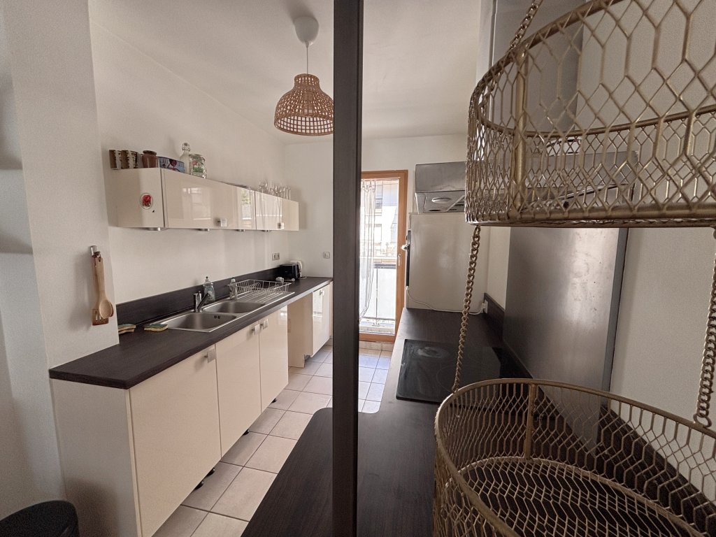 APPARTEMENT T3 A LOUER - LYON 3EME ARRONDISSEMENT - 75.28 m2 - 1 490 &euro; charges comprises par mois