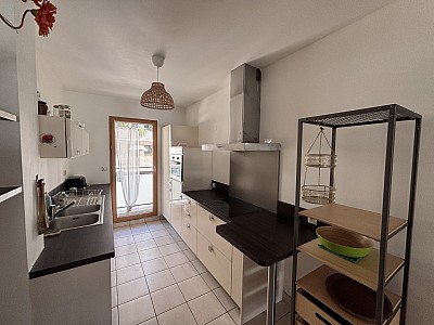 APPARTEMENT T3 A LOUER - LYON 3EME ARRONDISSEMENT - 75.28 m2 - 1 490 € charges comprises par mois