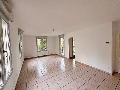 APPARTEMENT T3 A LOUER - LYON 4EME ARRONDISSEMENT - 67.31 m2 - 1 200 € charges comprises par mois