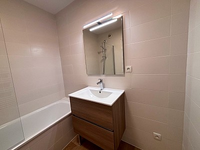 APPARTEMENT T3 A LOUER - LYON 4EME ARRONDISSEMENT - 67.31 m2 - 1 200 € charges comprises par mois
