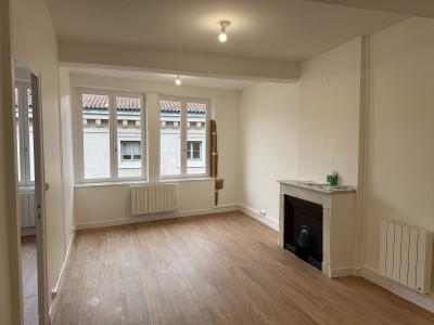 APPARTEMENT T3 A LOUER - LYON 5EME ARRONDISSEMENT - 70.49 m2 - 1217€ charges comprises par mois