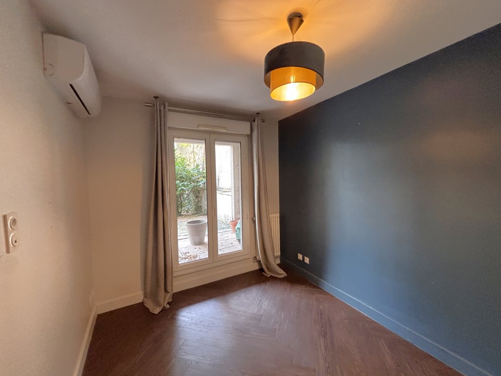 APPARTEMENT T3 A LOUER - LYON 6EME ARRONDISSEMENT - 55.7 m2 - 1�300�&euro; charges comprises par mois