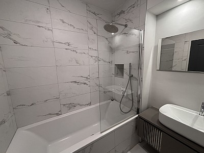 APPARTEMENT T3 A LOUER - LYON 6EME ARRONDISSEMENT - 55.7 m2 - 1 300 € charges comprises par mois